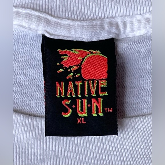 Rare Vintage 1995 Native Sun Signed Hooters Calendars Model T Shirt Size XL - Picture 2 of 6